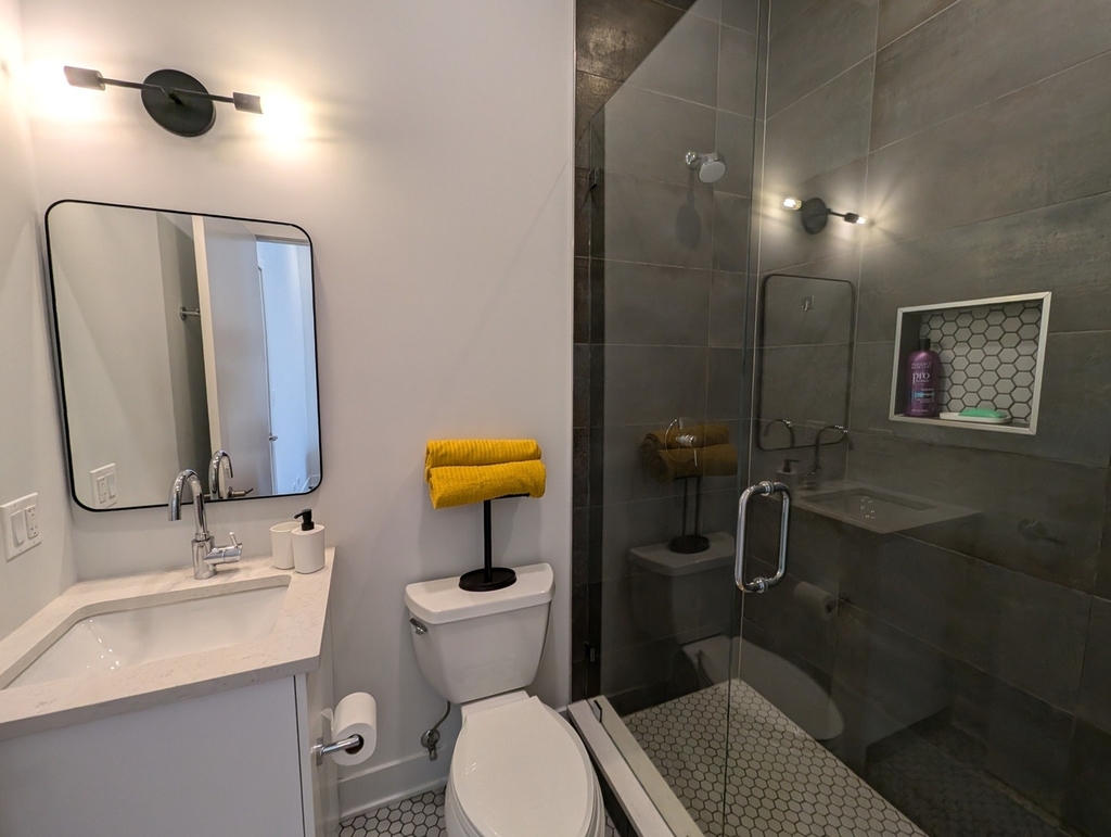 2120 W Belmont Avenue - Photo 6