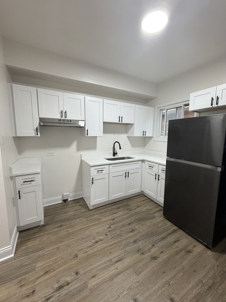 10600 S Avenue E - Photo 5
