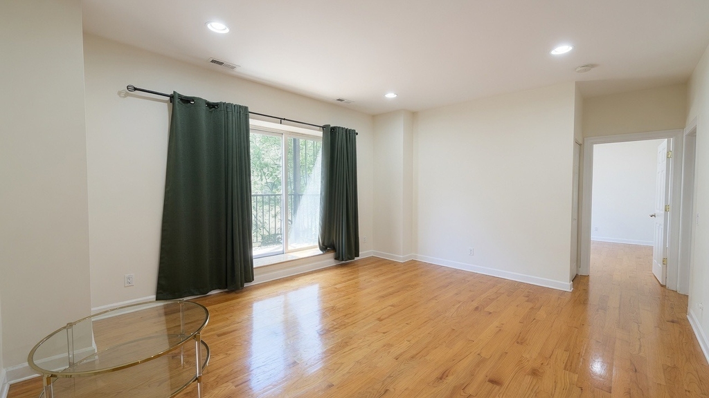 3354 W Wilson Avenue - Photo 4
