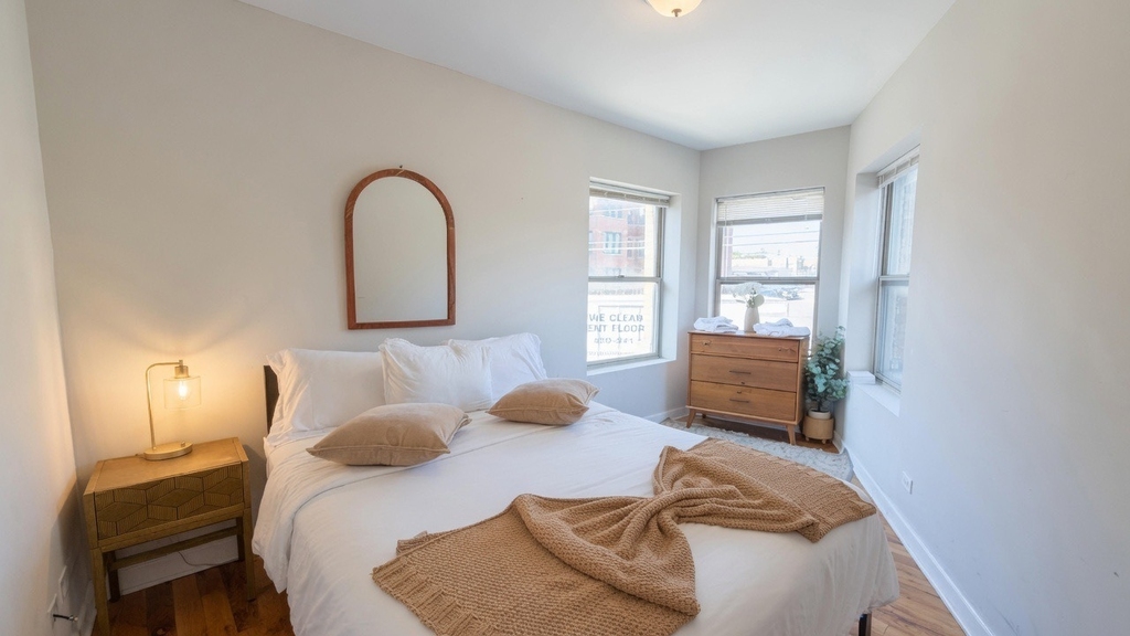 2048 W Touhy Avenue - Photo 7