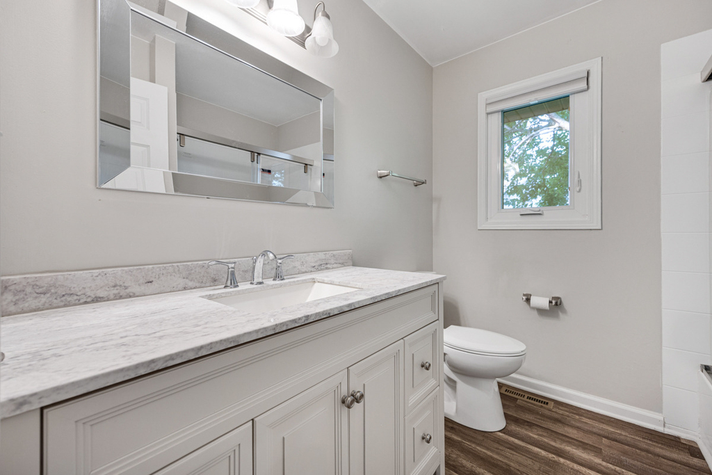 615 Chester Court E - Photo 25