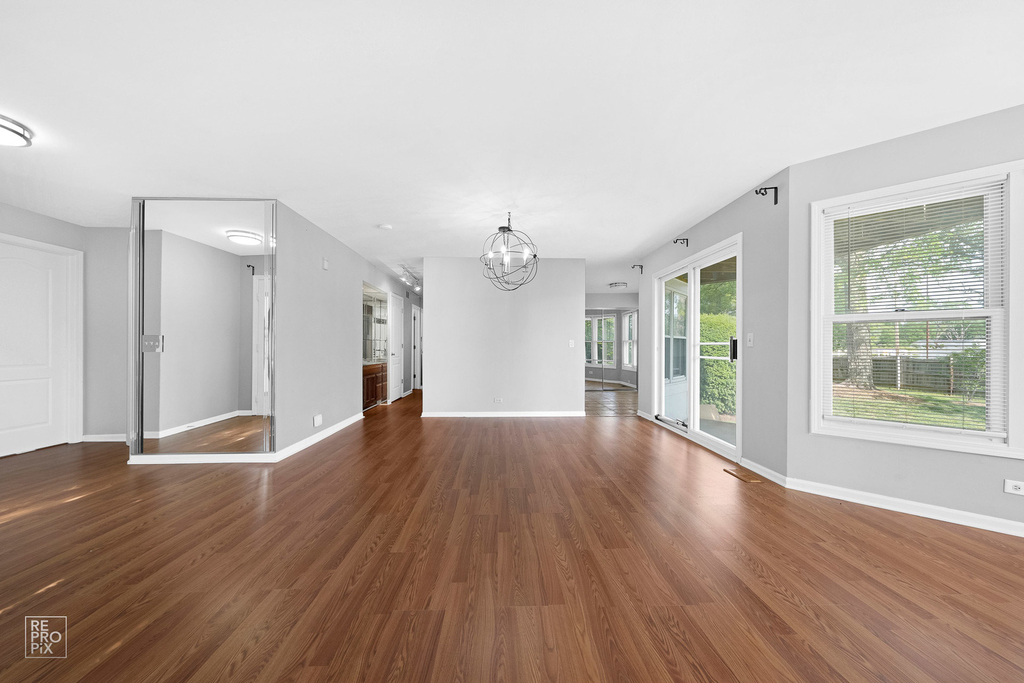 98 Willow Parkway - Photo 3