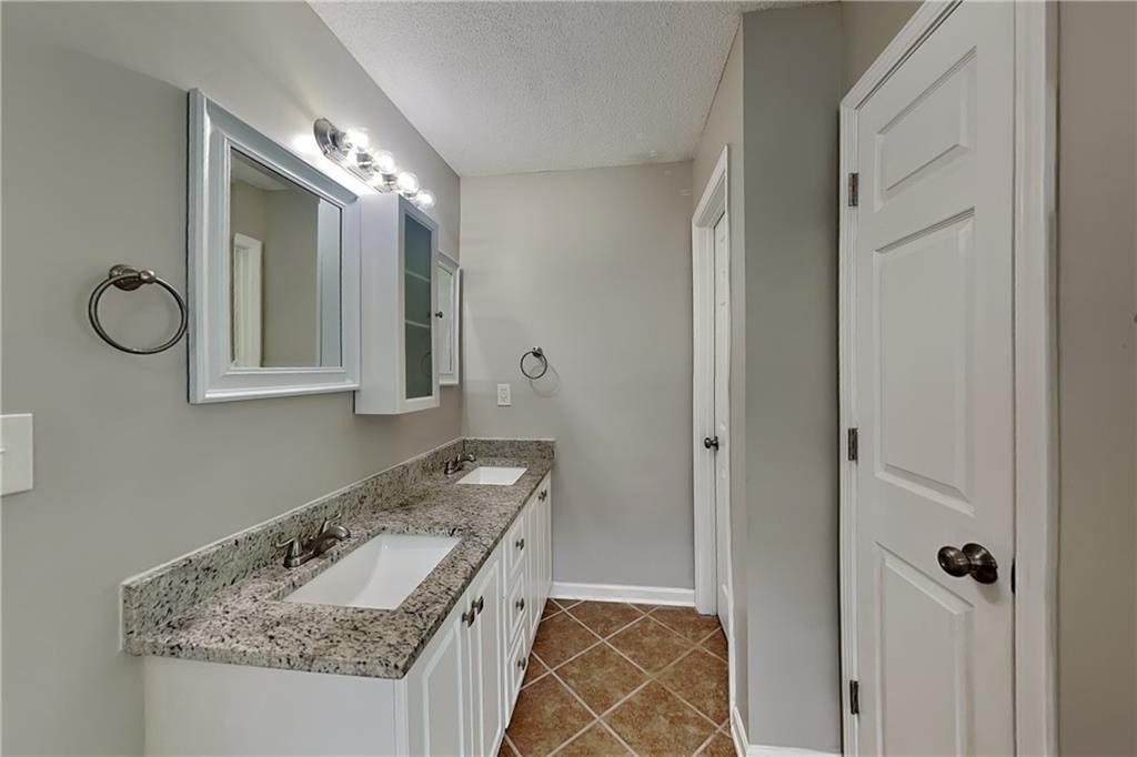 360 Warrenton Drive - Photo 9