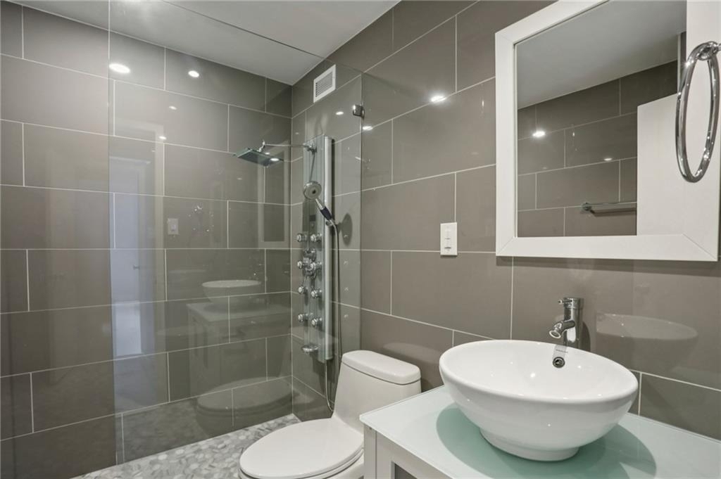 3060 Pharr Court N - Photo 7