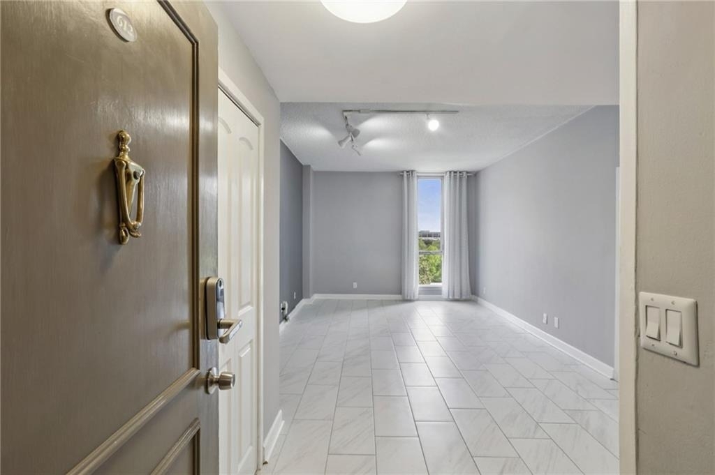 3060 Pharr Court N - Photo 0