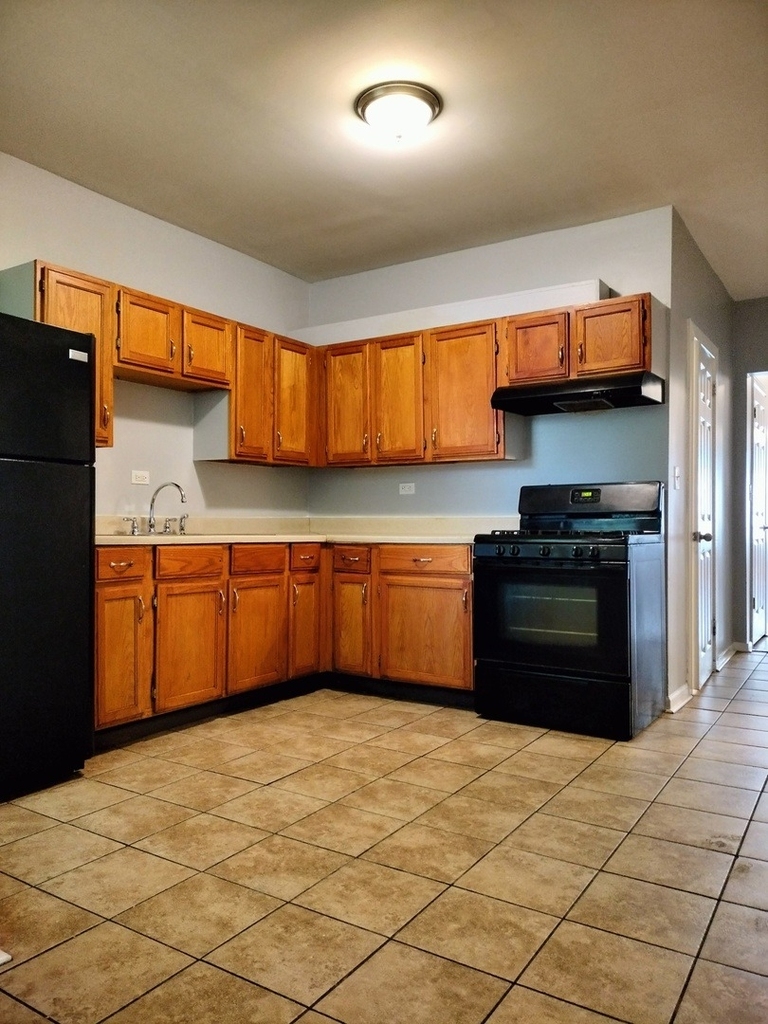 11142 S Eggleston Avenue - Photo 6