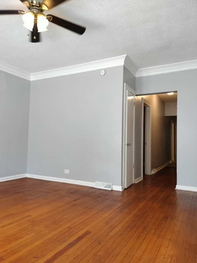 11142 S Eggleston Avenue - Photo 3