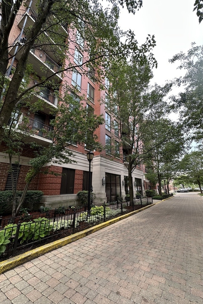 343 W Old Town Court - Photo 25