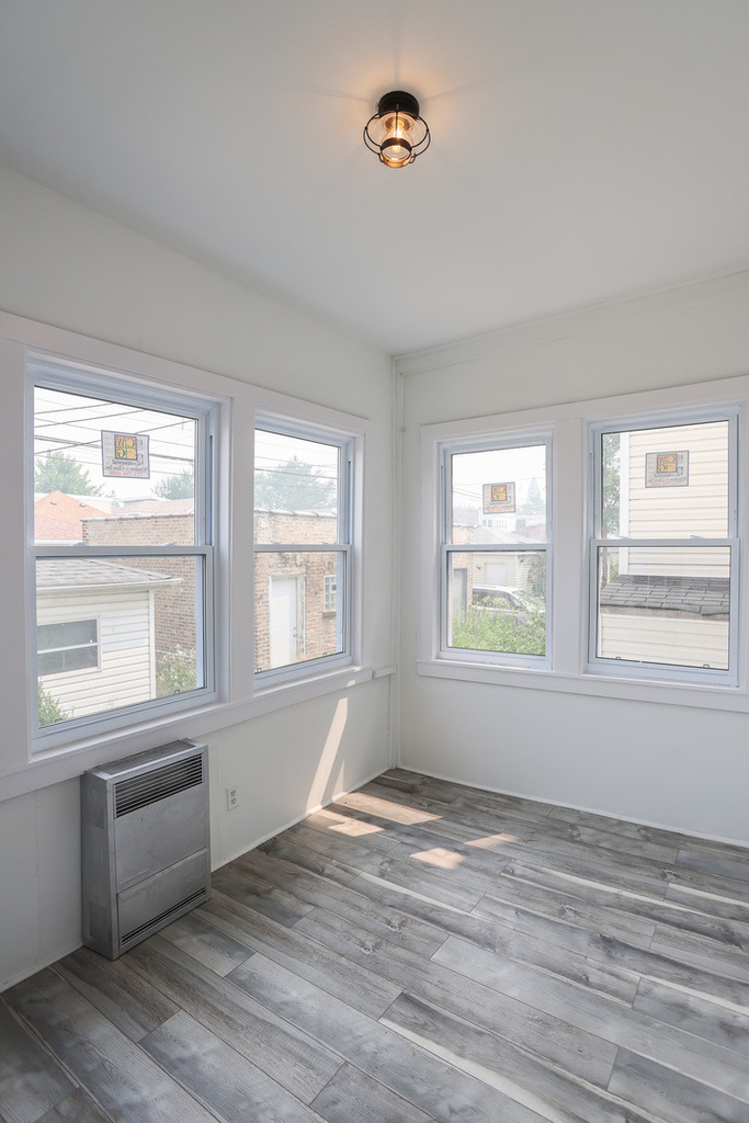 5338 W Montrose Avenue - Photo 8