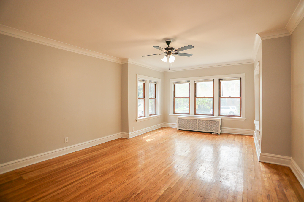 5338 W Montrose Avenue - Photo 4