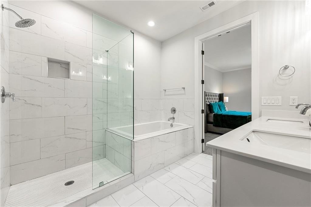 6890 Peachtree Dunwoody Road - Photo 20