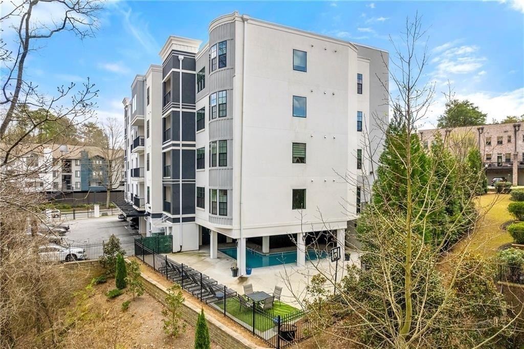 6890 Peachtree Dunwoody Road - Photo 25