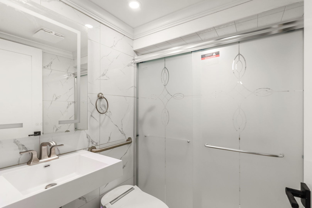 1010 W Elm Street - Photo 22