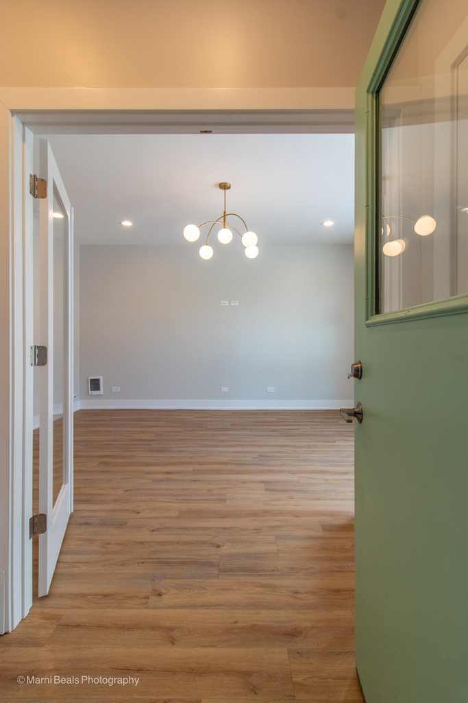 6749 S Langley Avenue - Photo 16