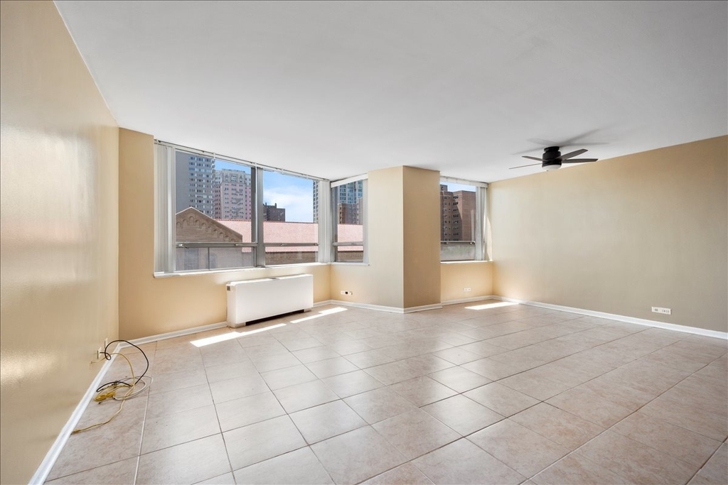 5701 N Sheridan Road - Photo 2