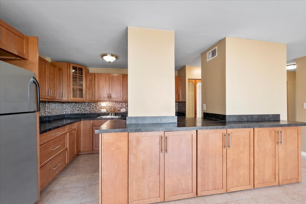 5701 N Sheridan Road - Photo 4