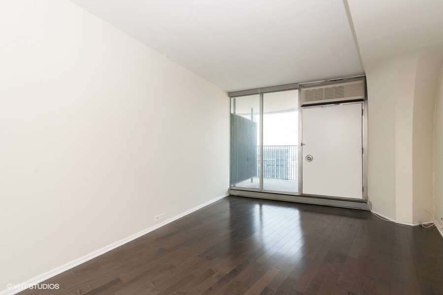 300 N State Street - Photo 6