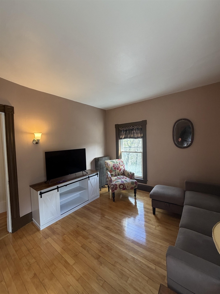 28 Smith - Photo 1