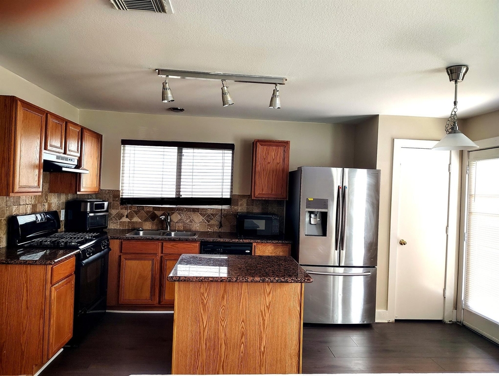 6334 Torrance Elms Court - Photo 5