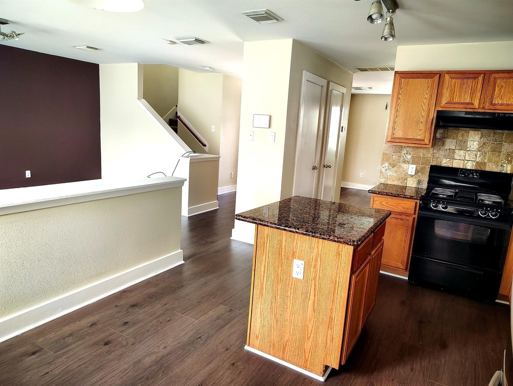 6334 Torrance Elms Court - Photo 4