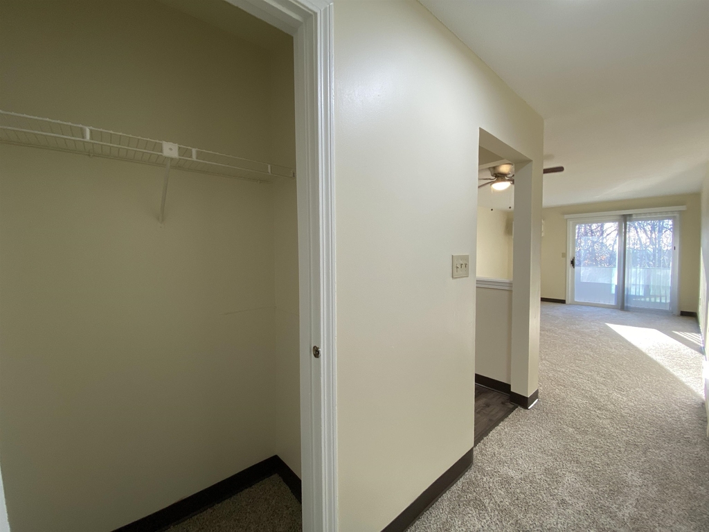 143 Eastern - Photo 28