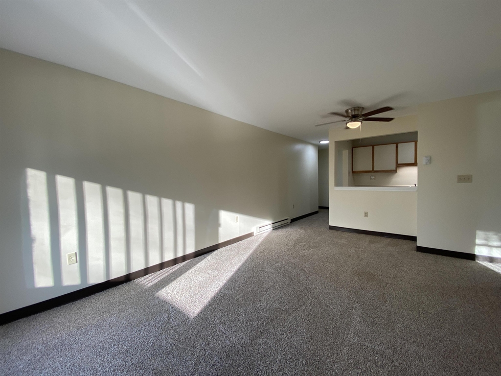 143 Eastern - Photo 18