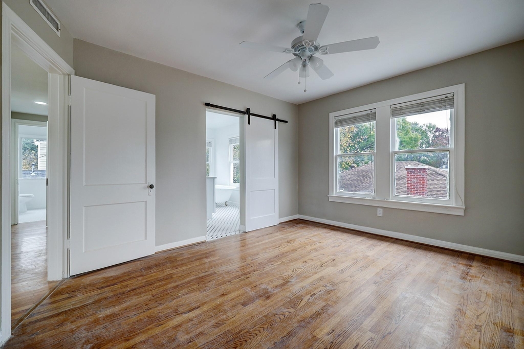 827 Le Green St - Photo 11