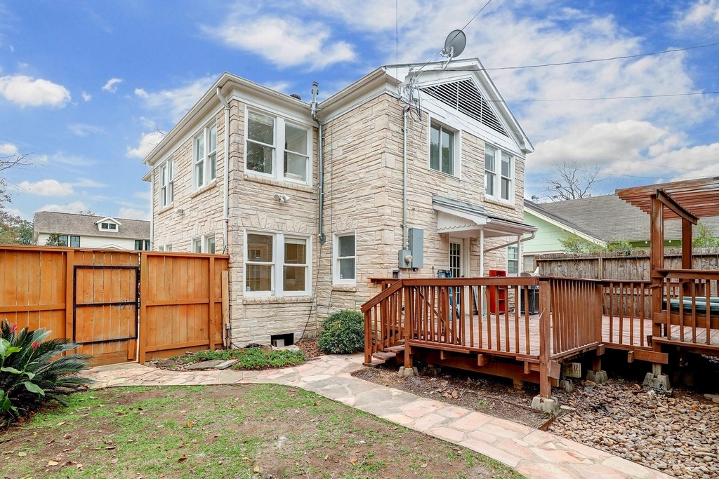 827 Le Green St - Photo 20