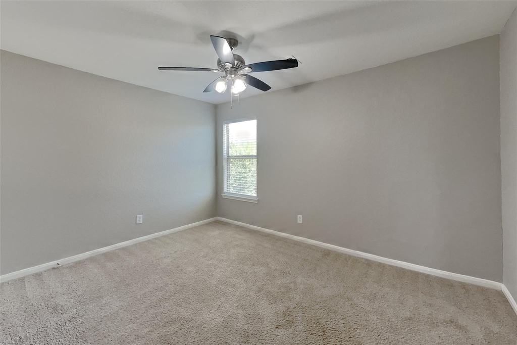 7718 Balsam Crossing Lane - Photo 11