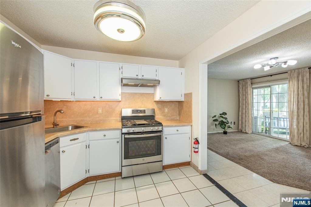 540 Holly - Photo 5