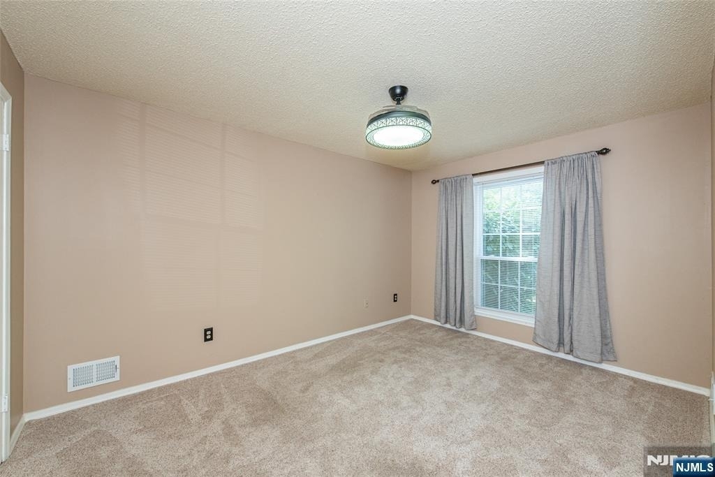 540 Holly - Photo 9