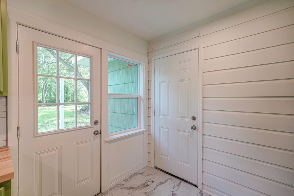 1319 Elm Street - Photo 23