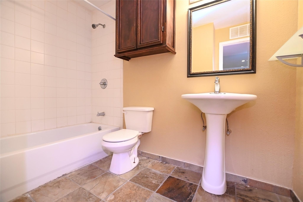 8423 Hearth Drive - Photo 4