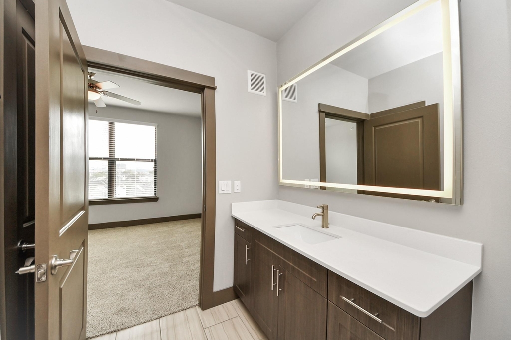 5454 Washington St Avenue - Photo 24