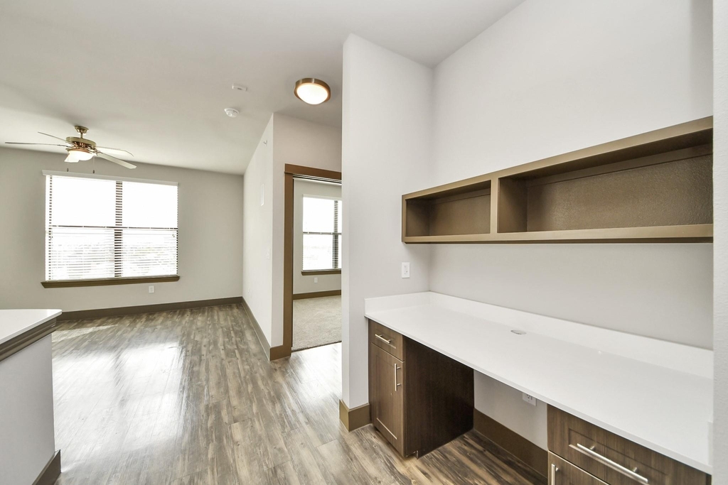 5454 Washington St Avenue - Photo 6