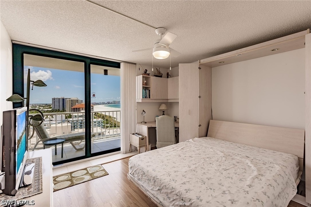 260 Seaview Court - Photo 17