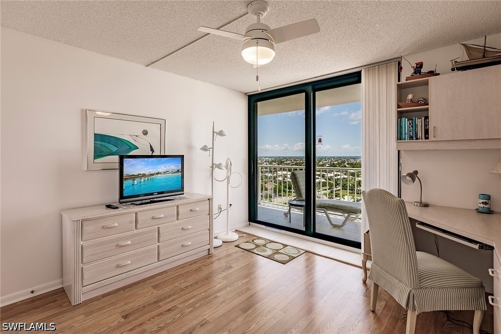 260 Seaview Court - Photo 15