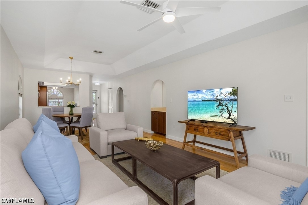 701 Augusta Boulevard - Photo 3