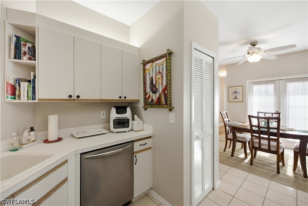 7054 Barrington Circle - Photo 9