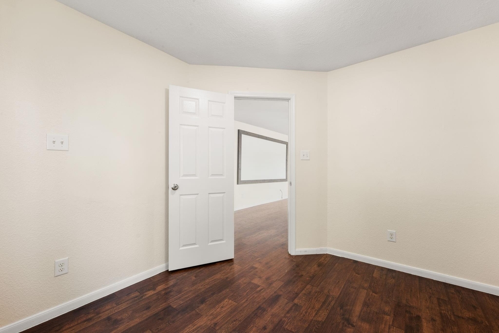 15906 Arapaho Bend Ln - Photo 5