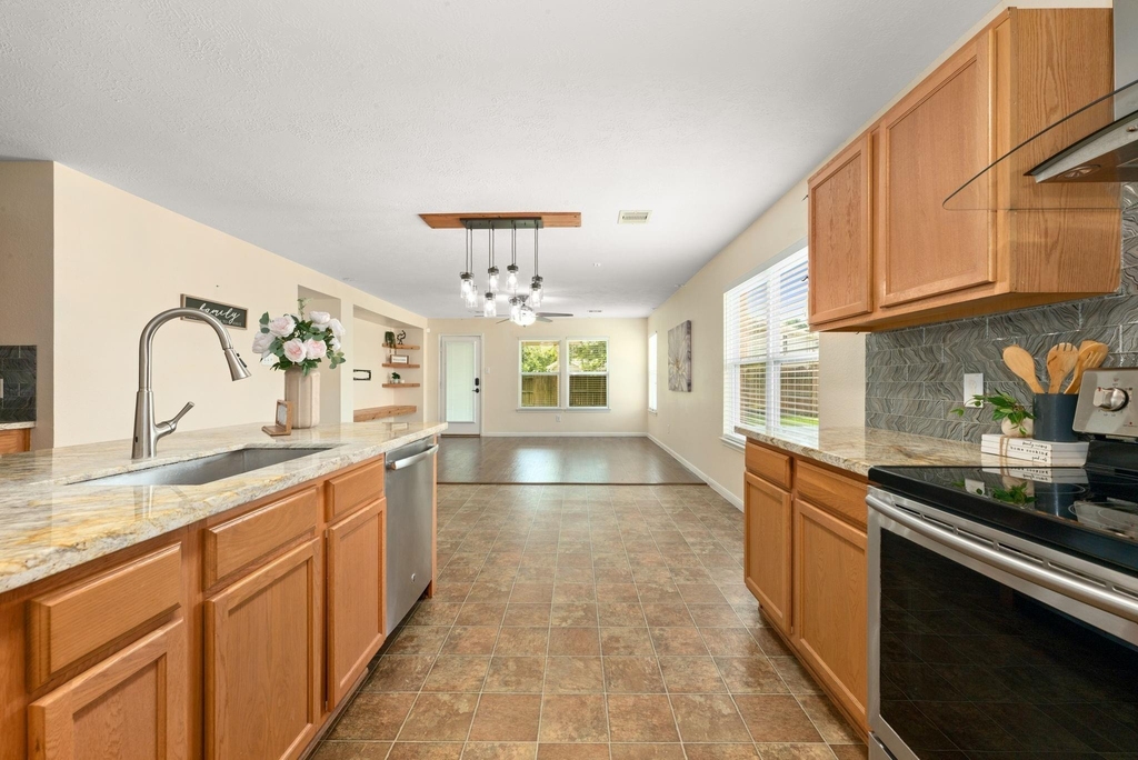 15906 Arapaho Bend Ln - Photo 11