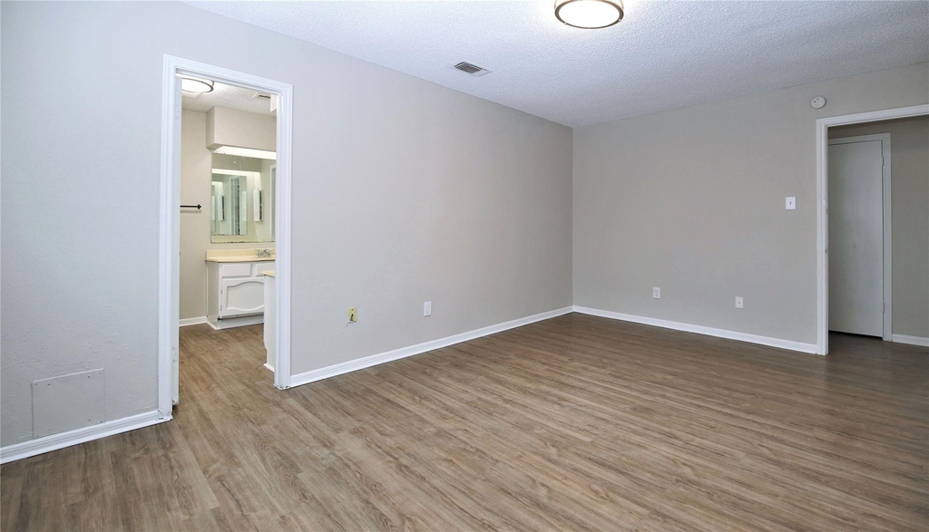 7814 Barnhill - Photo 10