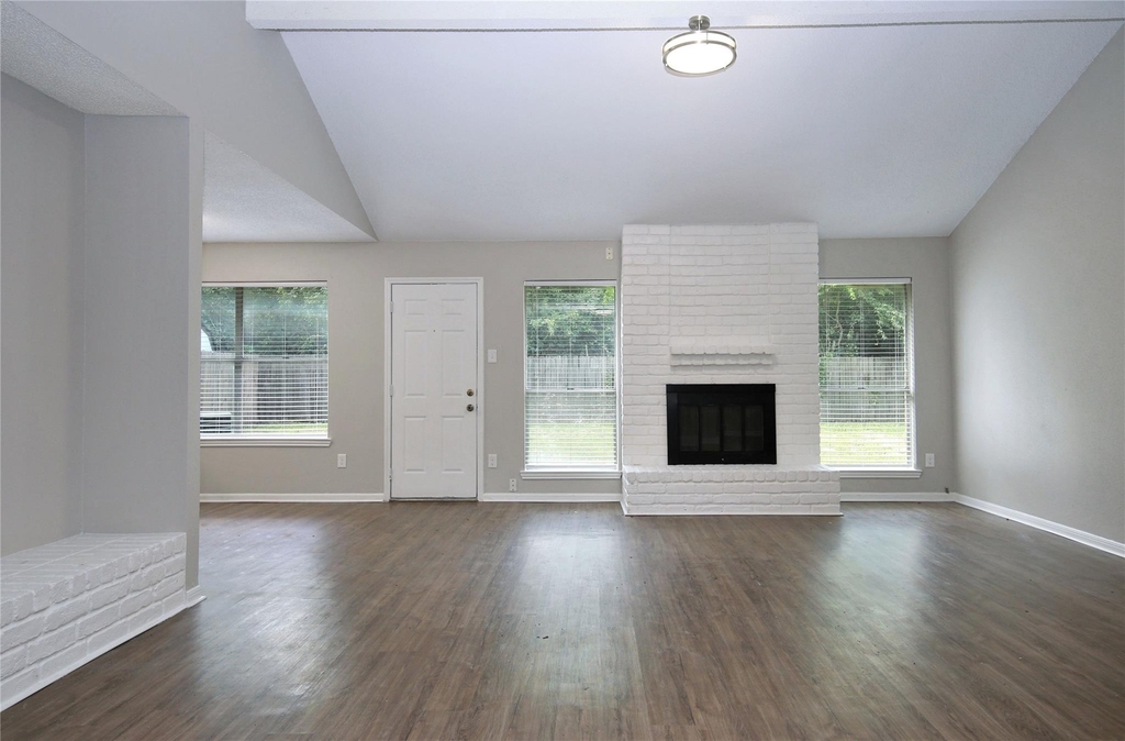 7814 Barnhill - Photo 5