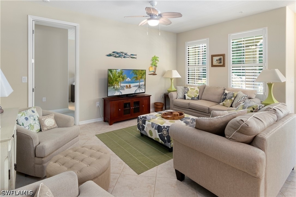 9063 Capistrano Street N - Photo 2
