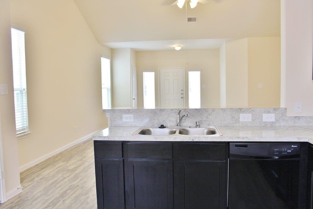 12402 Maura Lane - Photo 3