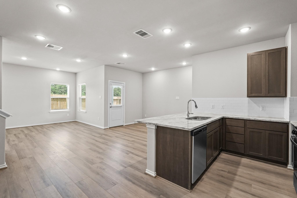 1114 Hugh Landing Lane - Photo 3