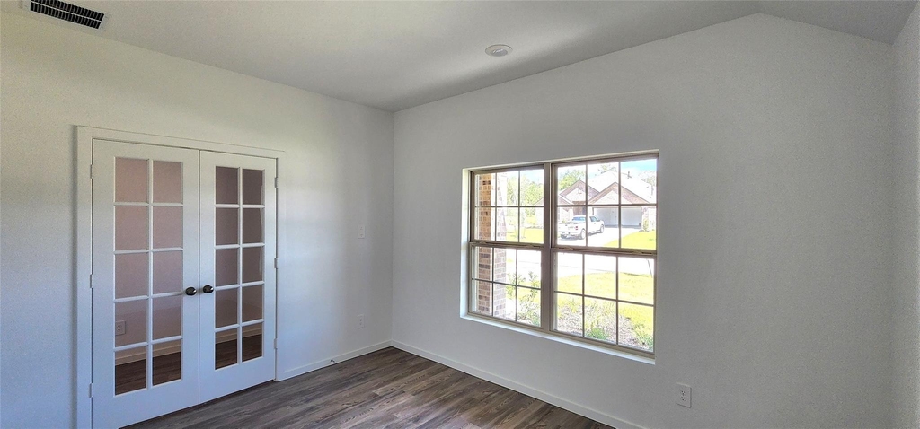 22566 Pagoda Dogwood Branch - Photo 1
