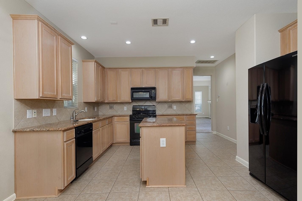 50 E Pipers Green - Photo 11