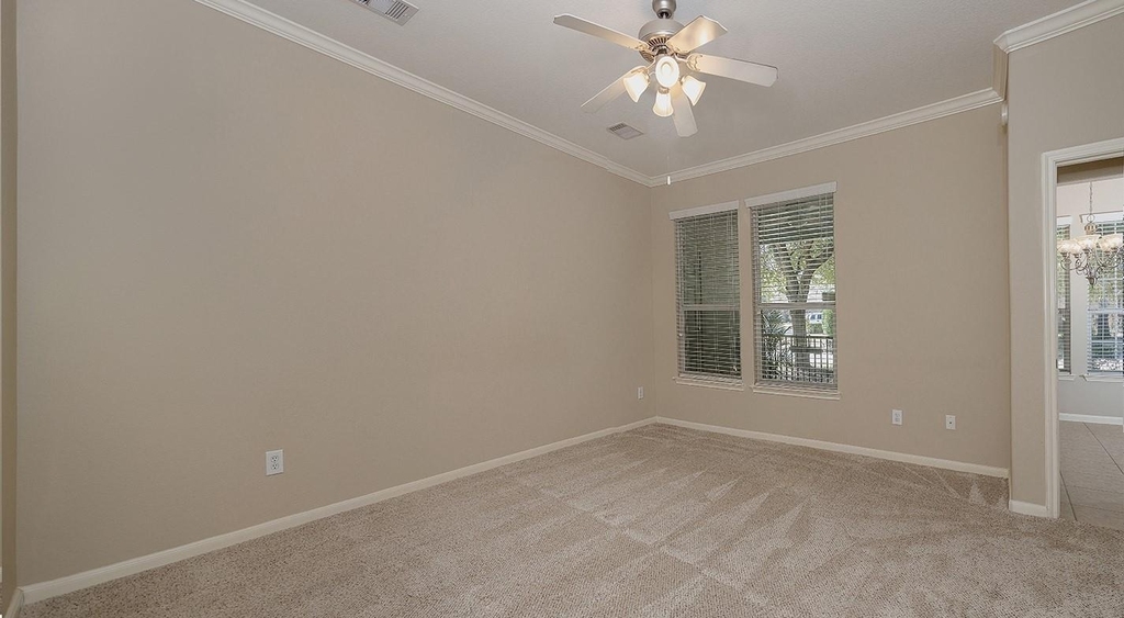 50 E Pipers Green - Photo 12