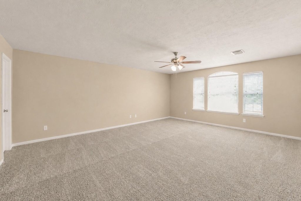 2414 Falcon Knoll Ln - Photo 33